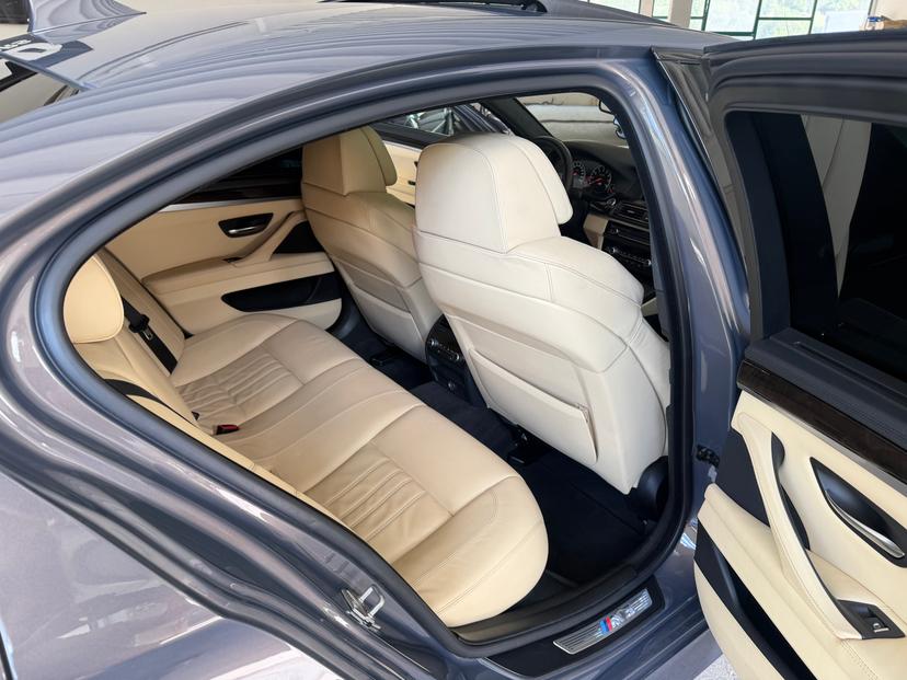 Fahrzeug Detail | MD Motors